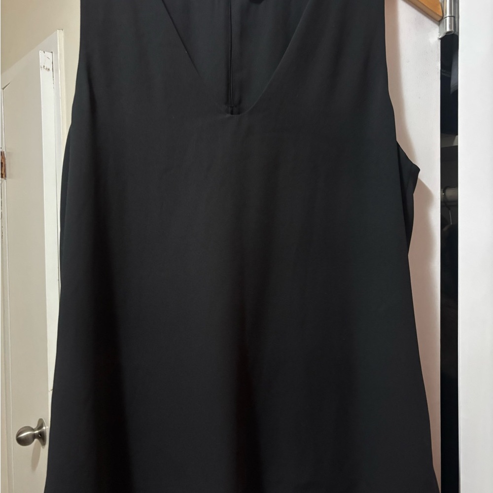 Babaton Black V-Neck Sleeveless Blouse - small